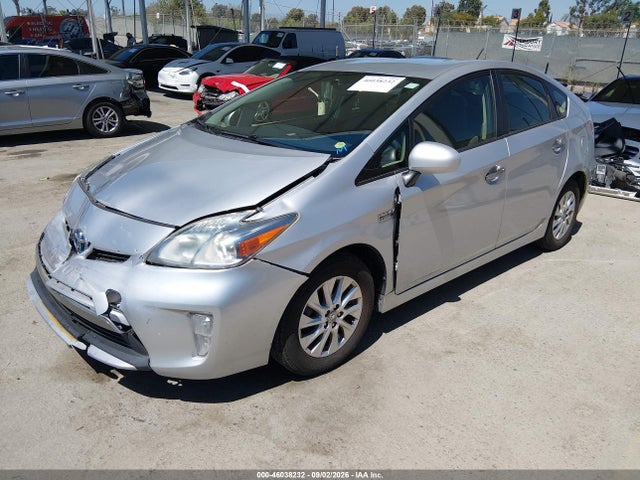 2013 Toyota PRIUS PLUG-IN — фото 2