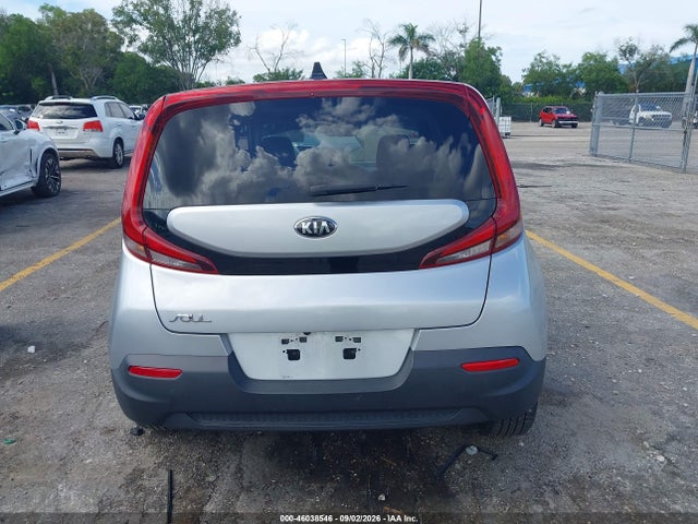 2020 KIA SOUL S 17