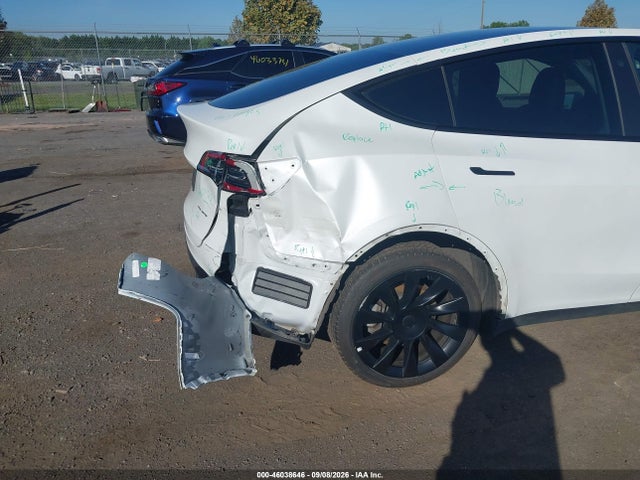 2023 TESLA MODEL Y AWD/LONG RANGE DUAL MOTOR ALL-WHEEL DRIVE 6