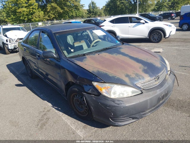 2002 TOYOTA CAMRY LE