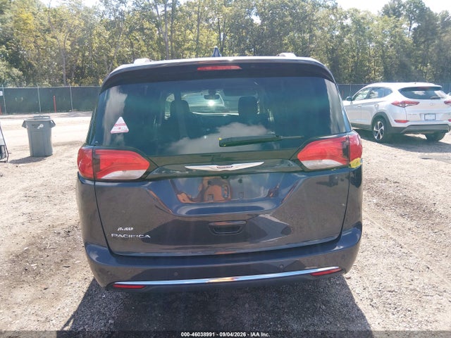 2020 CHRYSLER PACIFICA TOURING L 17