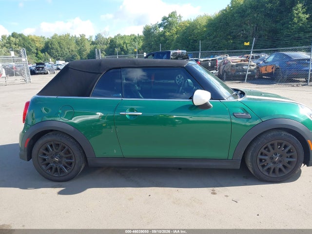 2022 MINI CONVERTIBLE COOPER 13