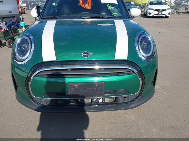 2022 MINI CONVERTIBLE COOPER 6