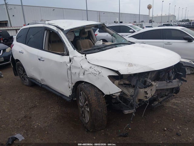 2016 NISSAN PATHFINDE S