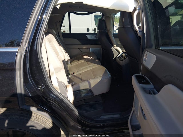 2023 LINCOLN NAVIGATOR RESERVE 8