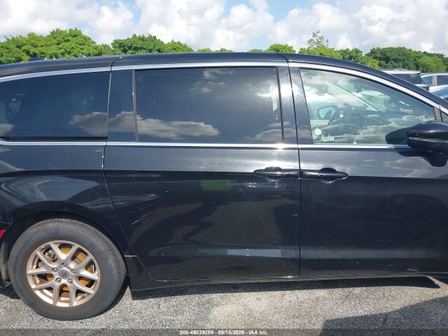 2023 CHRYSLER PACIFICA TOURING L 13
