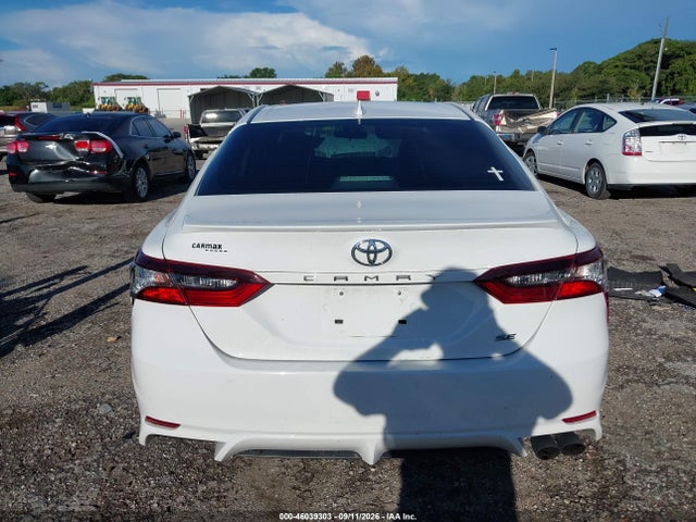 2022 TOYOTA CAMRY SE 16