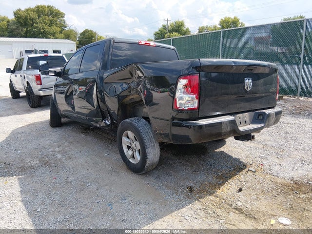 2018 RAM 1500 EXPRESS 4X4 5'7 BOX 3