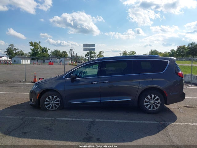 2018 CHRYSLER PACIFICA TOURING L 14