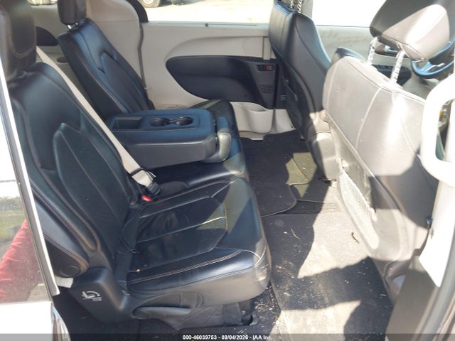 2018 CHRYSLER PACIFICA TOURING L 8