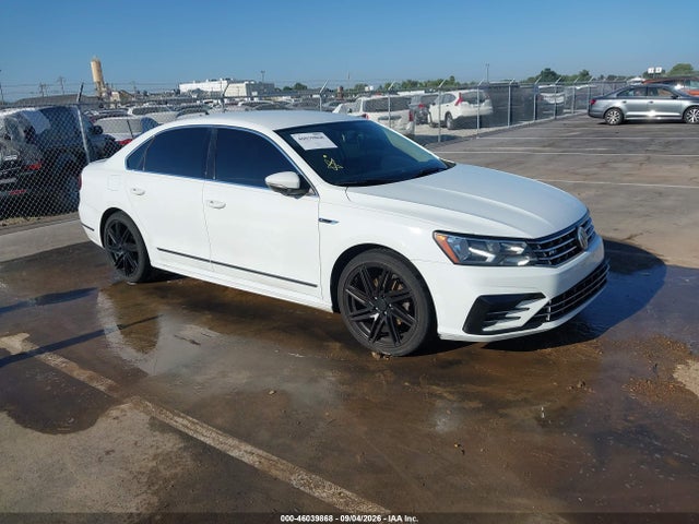 2017 VOLKSWAGEN PASSAT 1.8T R-LINE