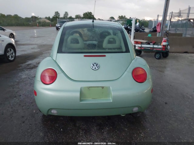 2001 Volkswagen NEW BEETLE GLS 照片 16