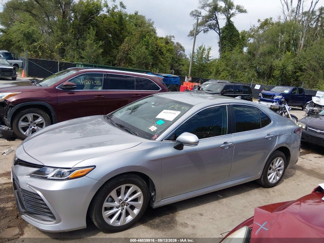 2022 TOYOTA CAMRY LE AWD 15