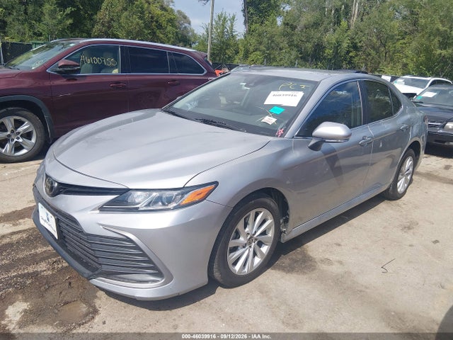 2022 TOYOTA CAMRY LE AWD 2