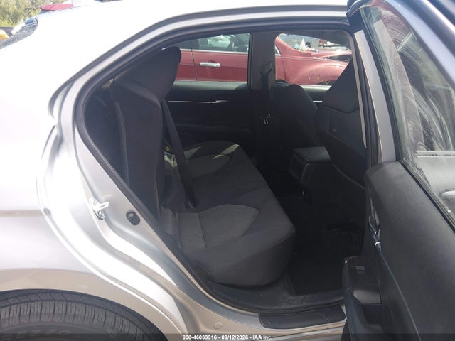 2022 TOYOTA CAMRY LE AWD 8
