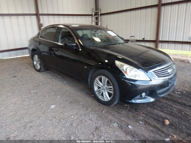 2015 INFINITI Q40 