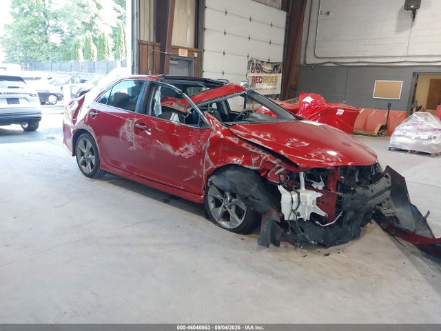 2012 TOYOTA CAMRY SE V6