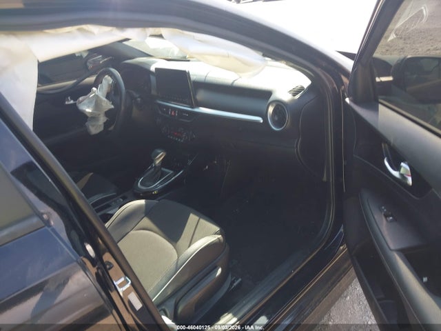 2023 KIA FORTE GT-LINE 5