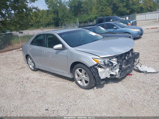 2013 TOYOTA CAMRY SE