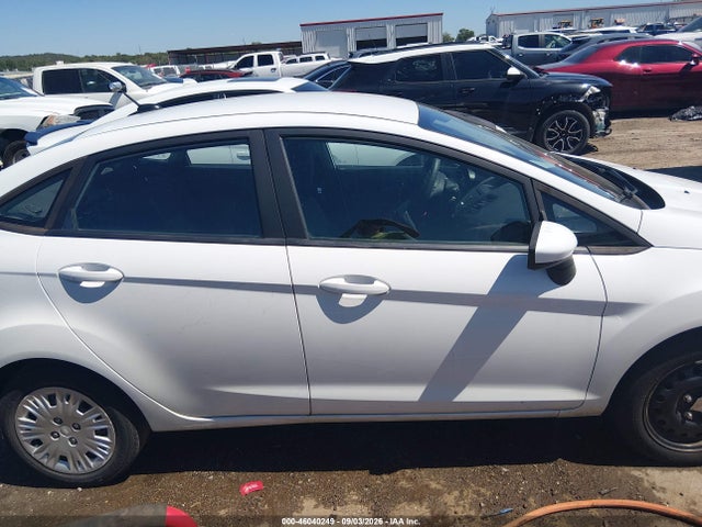 2019 FORD FIESTA S 14