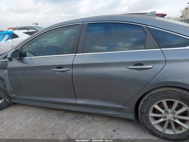 2019 HYUNDAI SONATA SE 14