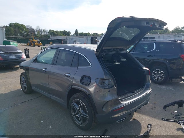 2023 MERCEDES-BENZ GLA 250 4MATIC 3
