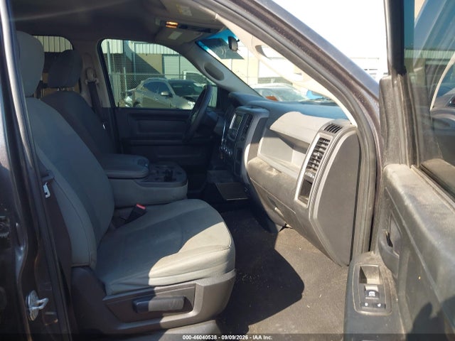 2017 RAM 1500 TRADESMAN 4X4 6'4 BOX 5