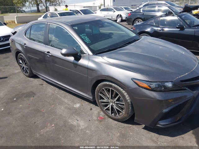2022 TOYOTA CAMRY SE