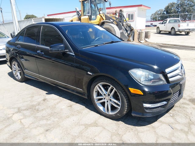 2013 MERCEDES-BENZ C 250 SPORT