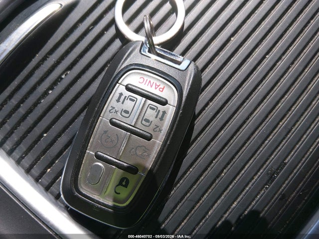 2023 CHRYSLER PACIFICA TOURING L 11