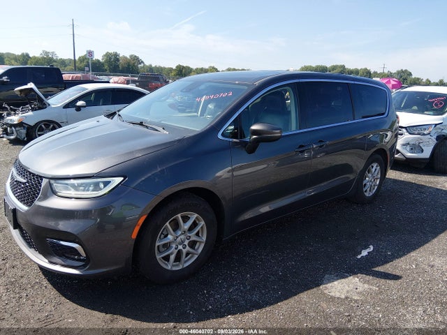2023 CHRYSLER PACIFICA TOURING L 2
