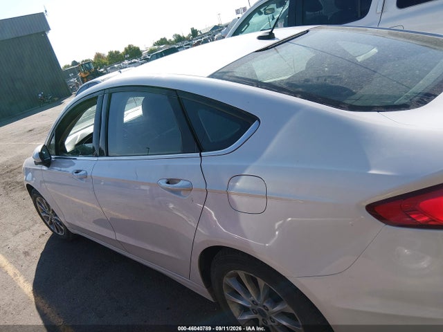 2017 FORD FUSION SE 14