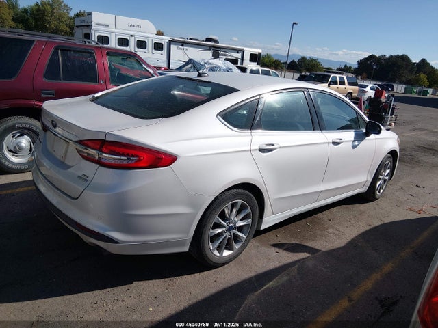 2017 FORD FUSION SE 4