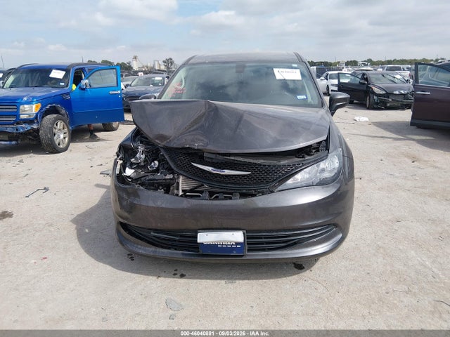 2019 CHRYSLER PACIFICA L 11