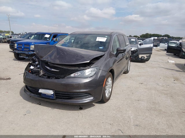 2019 CHRYSLER PACIFICA L 2