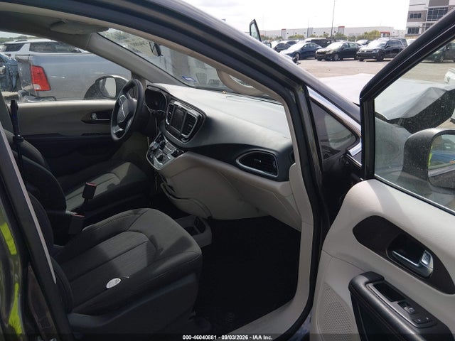 2019 CHRYSLER PACIFICA L 5