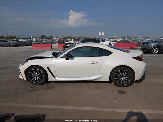 2022 TOYOTA GR86 14