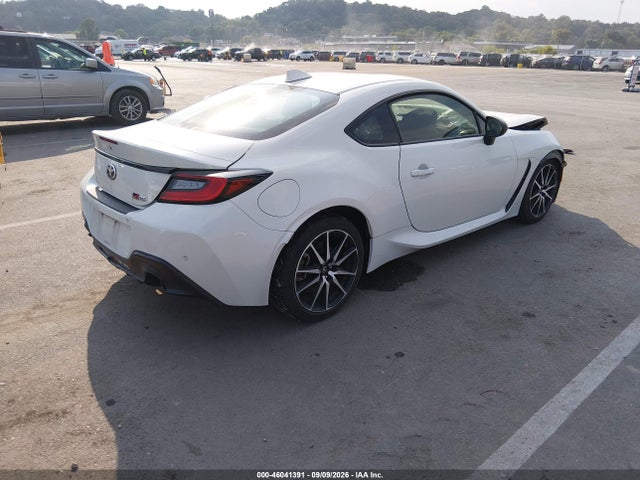 2022 TOYOTA GR86 4