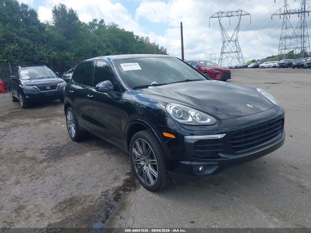 2017 PORSCHE CAYENNE 