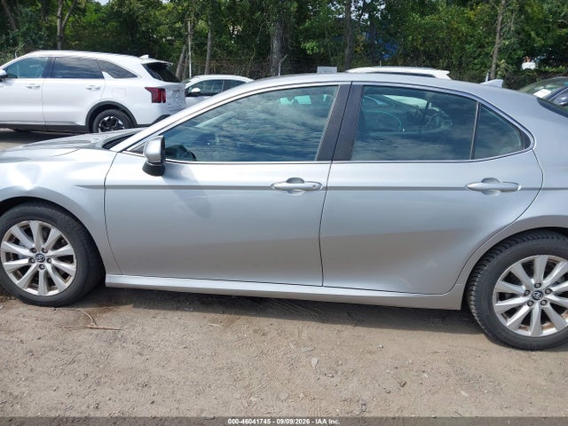 2019 TOYOTA CAMRY LE 15