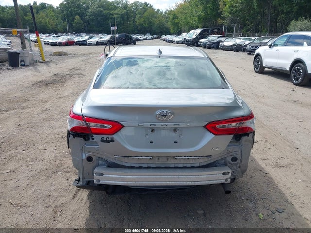 2019 TOYOTA CAMRY LE 17