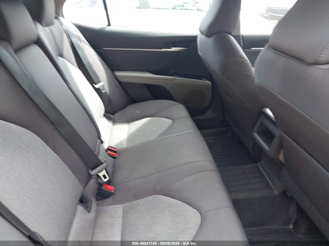 2019 TOYOTA CAMRY LE 8