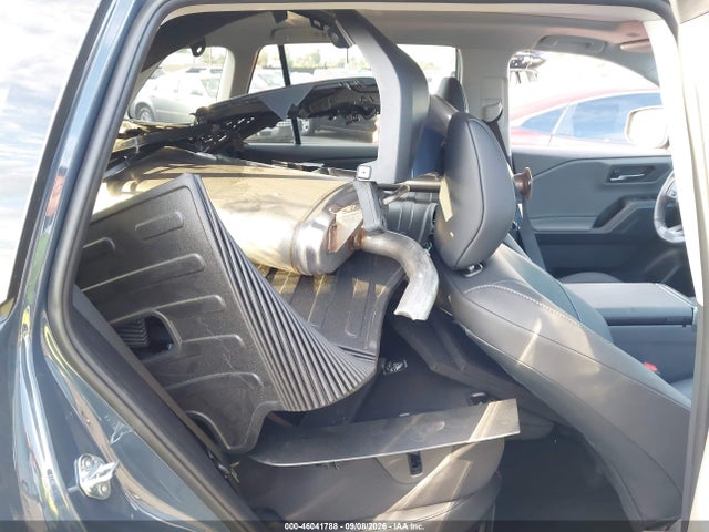 2026 TOYOTA RAV4 XLE PREMIUM 8
