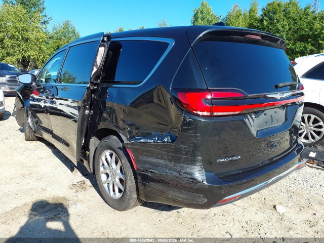 2023 CHRYSLER PACIFICA TOURING L 3