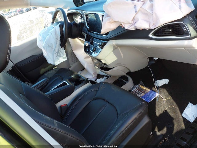 2023 CHRYSLER PACIFICA TOURING L 5