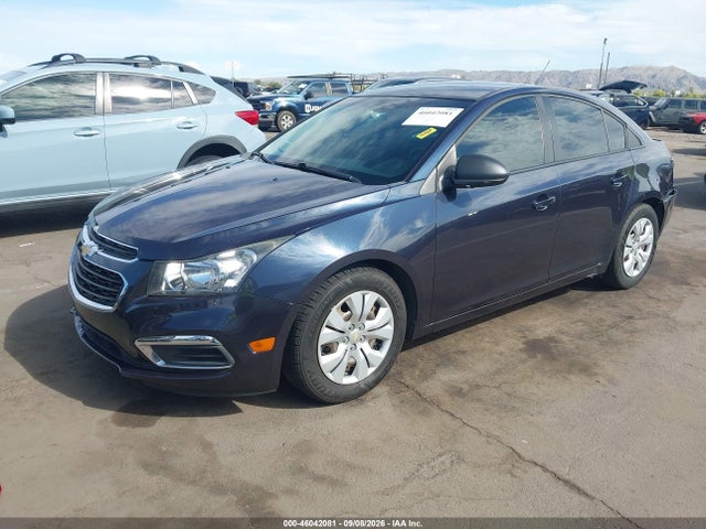 2015 Chevrolet CRUZE LS AUTO 照片 2