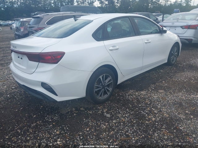 2023 KIA FORTE LXS 4