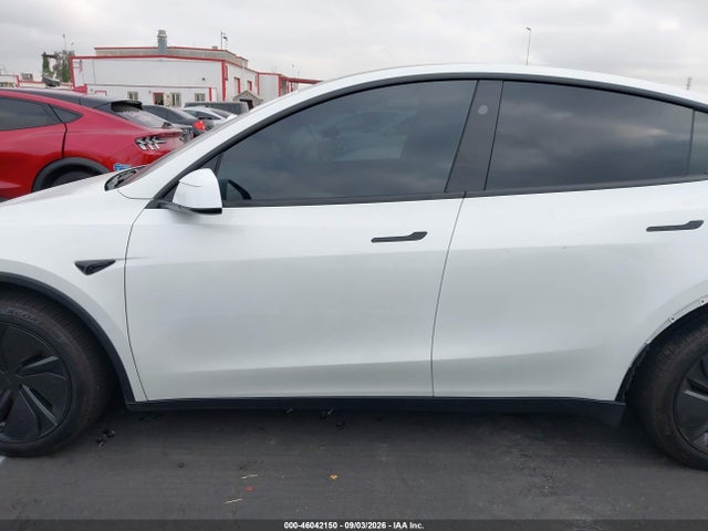 2026 TESLA MODEL Y PREMIUM REAR-WHEEL DRIVE/REAR-WHEEL DRIVE 14