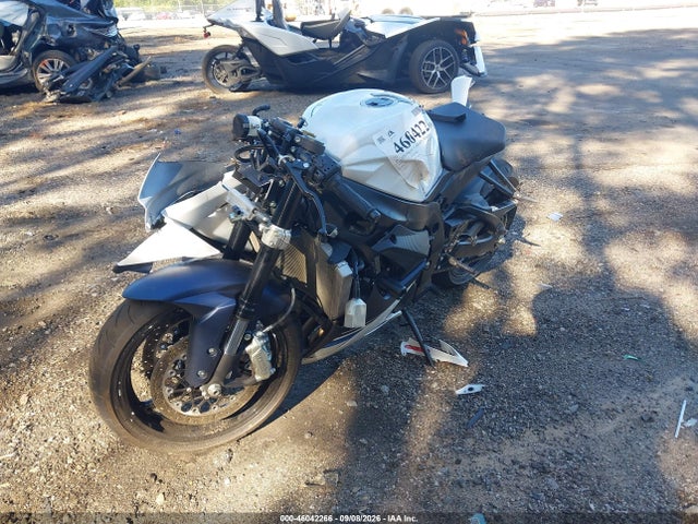 2023 SUZUKI GSX 