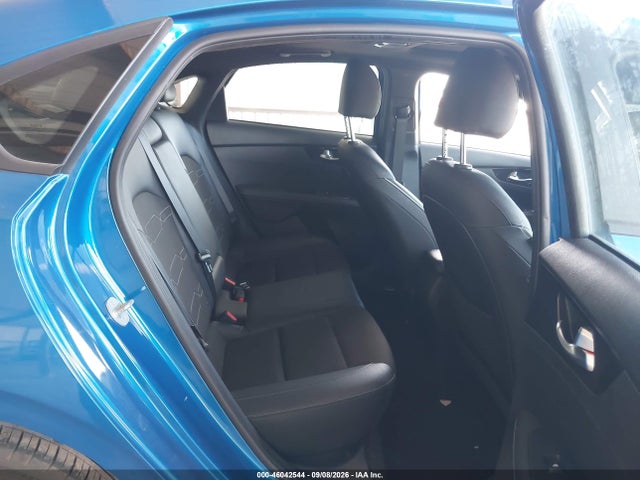 2023 KIA FORTE GT-LINE 8